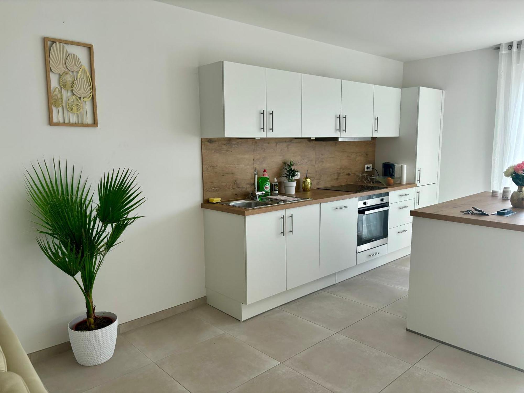2 Bedrooms Luxury Apartment - Guillemins Liège Exterior foto
