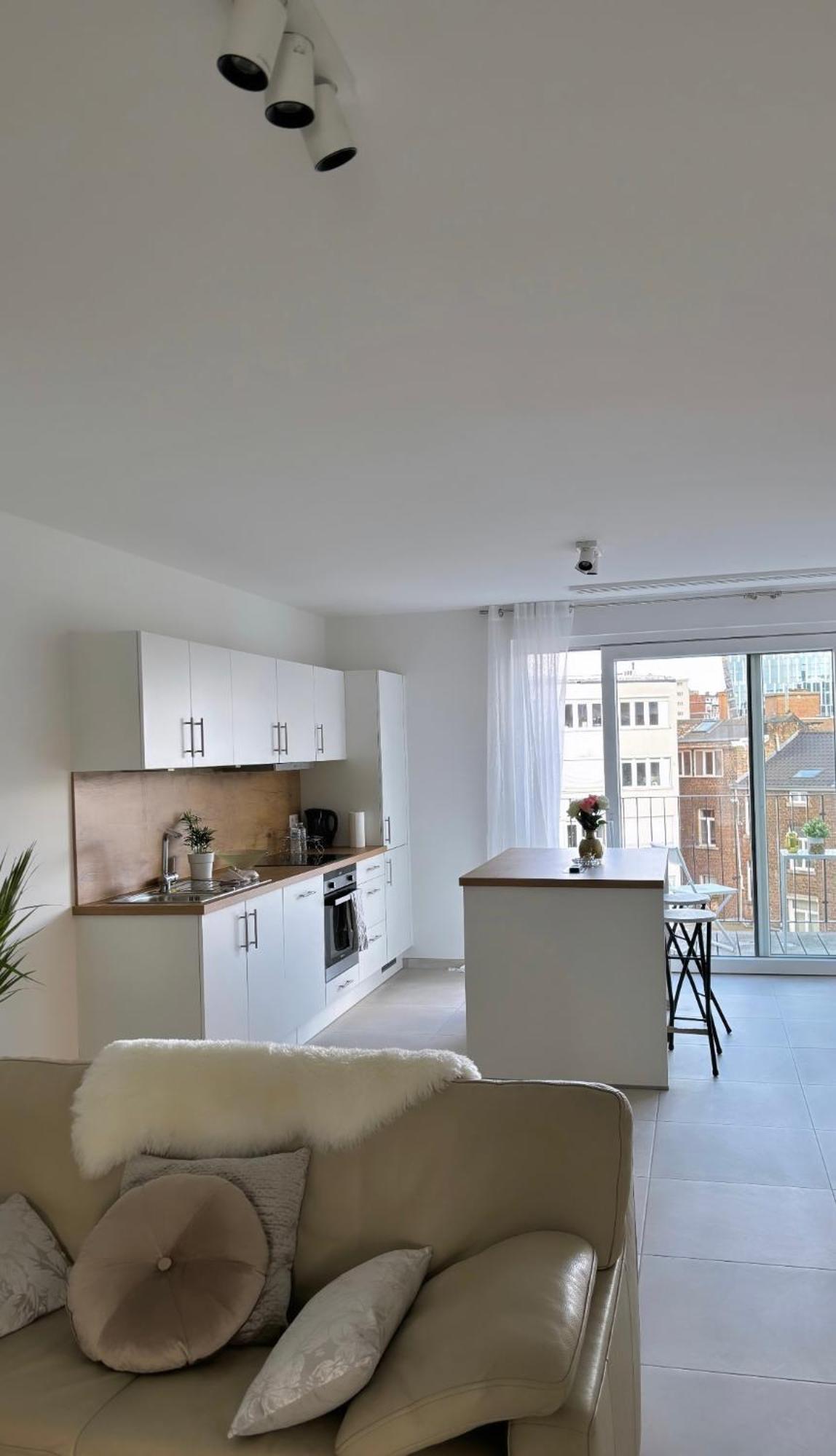 2 Bedrooms Luxury Apartment - Guillemins Liège Exterior foto
